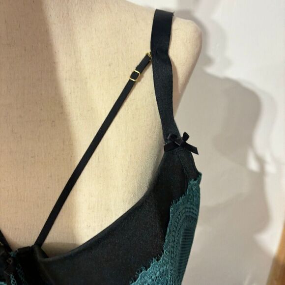 Cacique Boost Balconette Bra 46D Lace Detail Full Coverage Underwire Adjustable - Picture 2 of 9